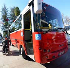 Toplu taşıma araçları engellilerin kullanımına uygun hale getiriliyor
