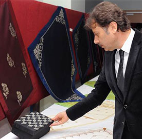 Engellilerin El Emeği Göz Nuru Eserleri İlgi Görüyor