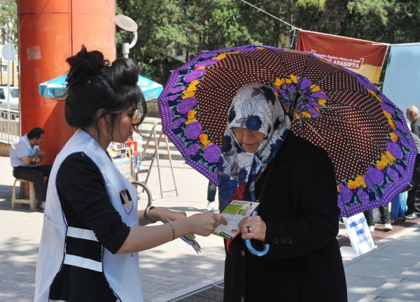 Kahramanmaraş Belediyesi geri kazanım konusunda bilinçlendiriyor.