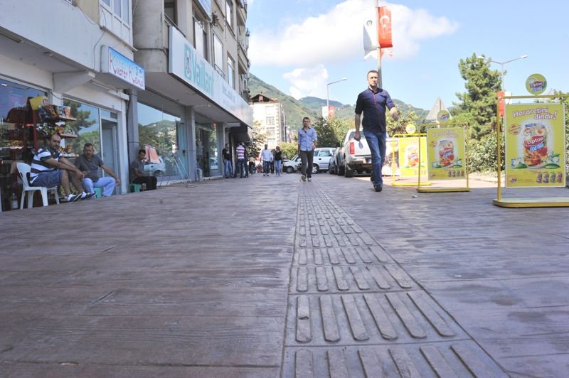 Engelsiz kaldırımlar…