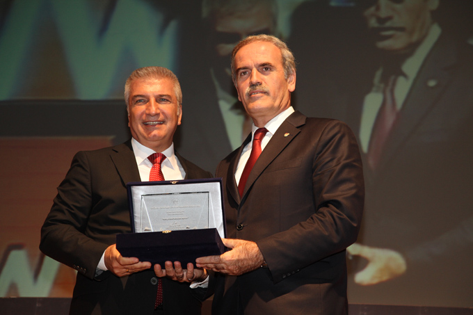 Karşıyaka Belediyesi'ne Sağlıklı Çevre Ödülü