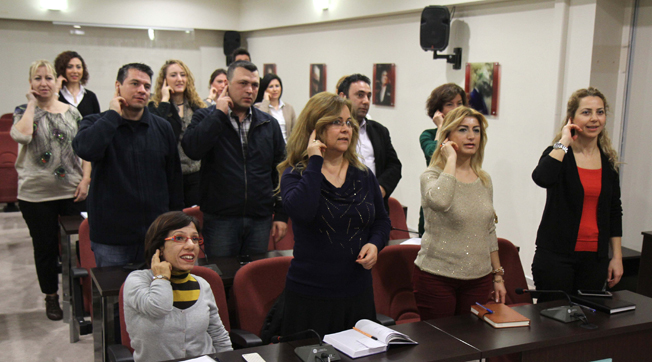 Belediye personeline "işaret dili" kursu