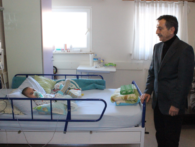 Lösemi hastası Emirhan'a yardım eli uzandı