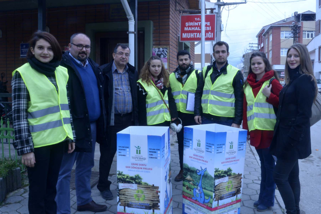 Geri dönüşüm için bilgilendirme ekipleri