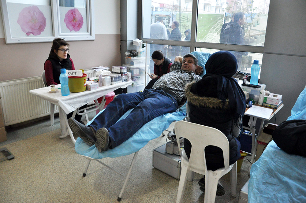 Belediye personelinden kan bağışı