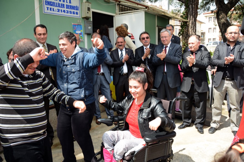 Otizmin Farkındayız, Onların Yanındayız