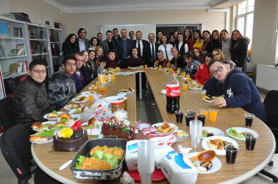 Malkara Kent Konseyi'nden Engelli Çocuklara Anlamlı Ziyaret