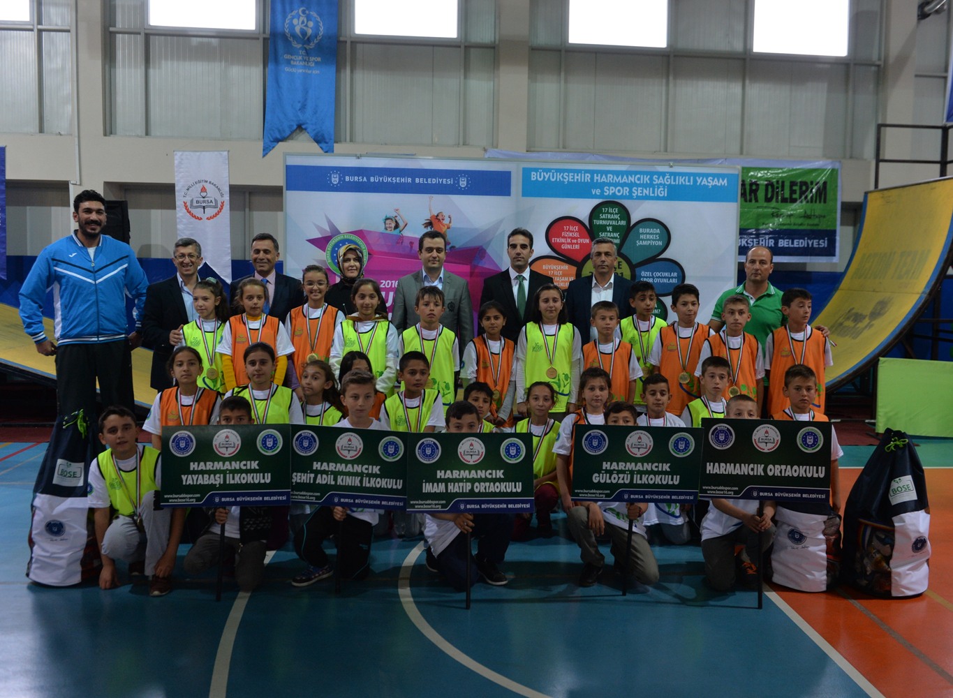 Harmancık Sporla Şenlendi