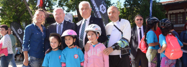 Engelliler İçin Pedal Bastılar