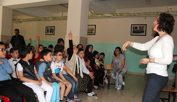 Ağaç Yaşken Eğilir