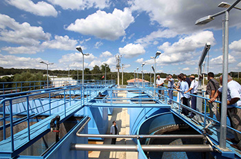 Başkan Karaosmanoğlu, ''Çevreyi Ve İnsanımızı Koruyoruz''