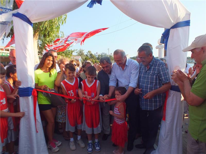 Başkan Atabay Mavişehir Spor Kompleksinin Açılışını Yaptı