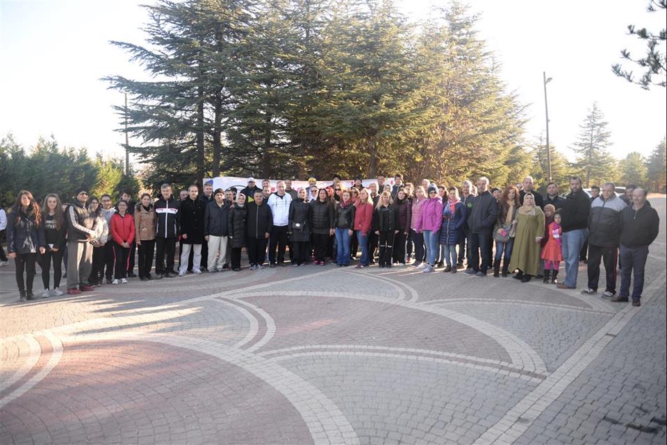 ''Yeni Türkiye Yolunda Geleceğe Emin Adımlarla'' Temalı Yürüyüş
