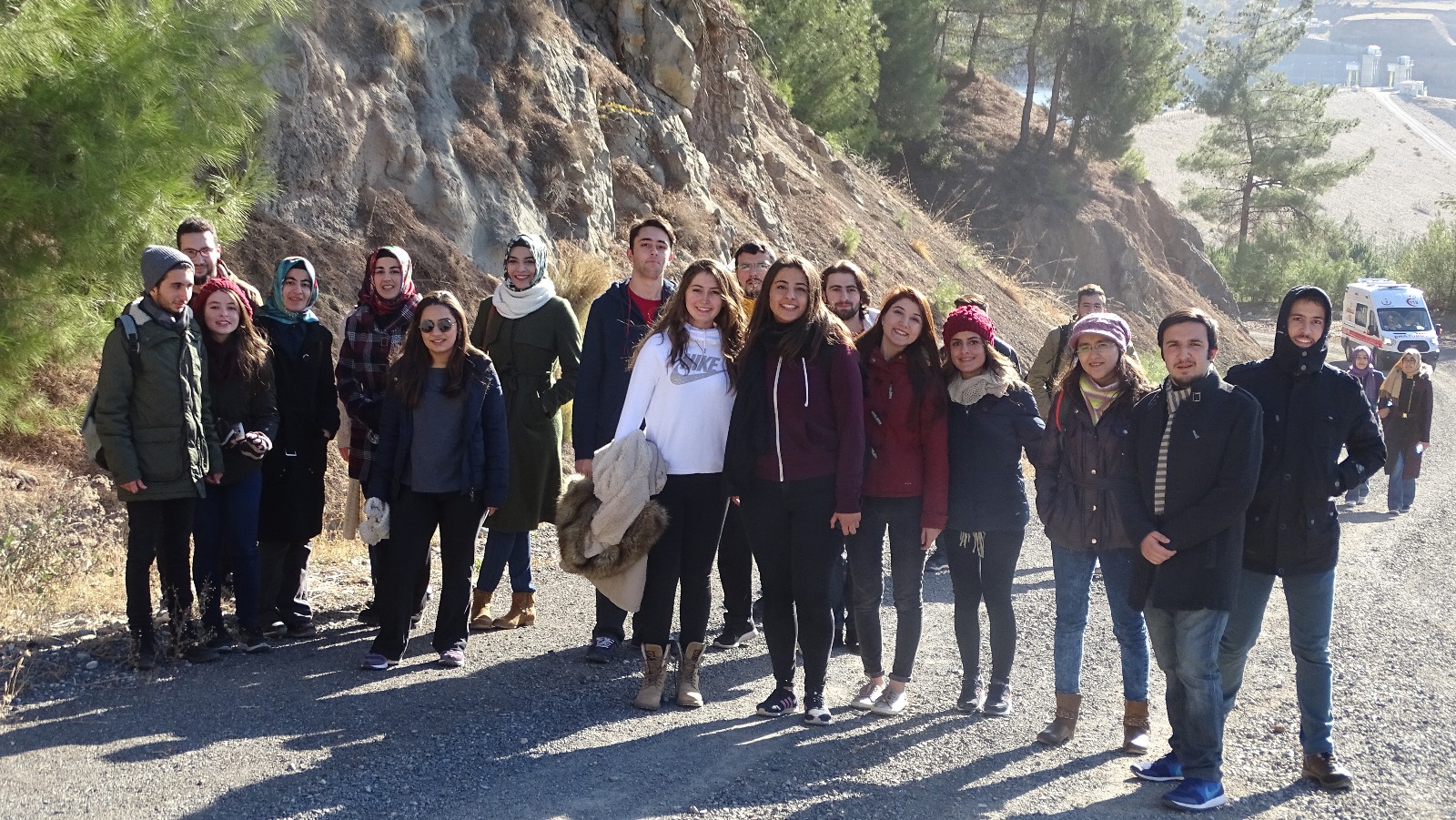 Büyükşehir'den Öğrencilere Doğa Yürüyüşü