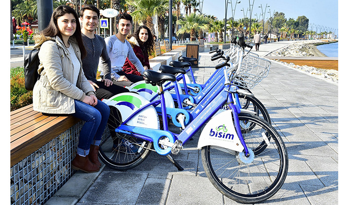 İzmir’de Pedal Devrimi