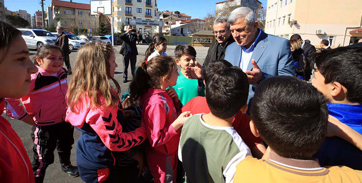 Başkan Karaosmanoğlu, ‘’Sağlık için spor yapacağız’’