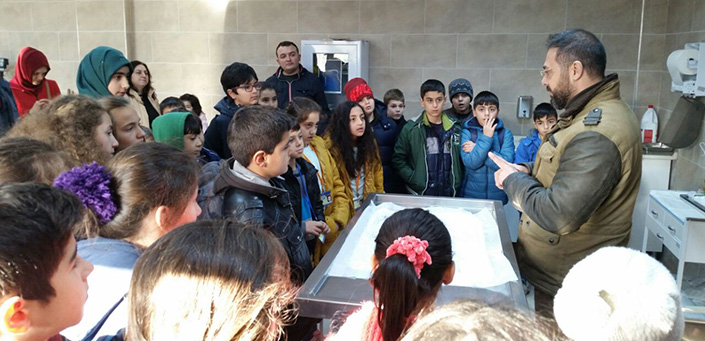 ‘’Eğitim Alıyoruz Hayvanları Çok Seviyoruz’’