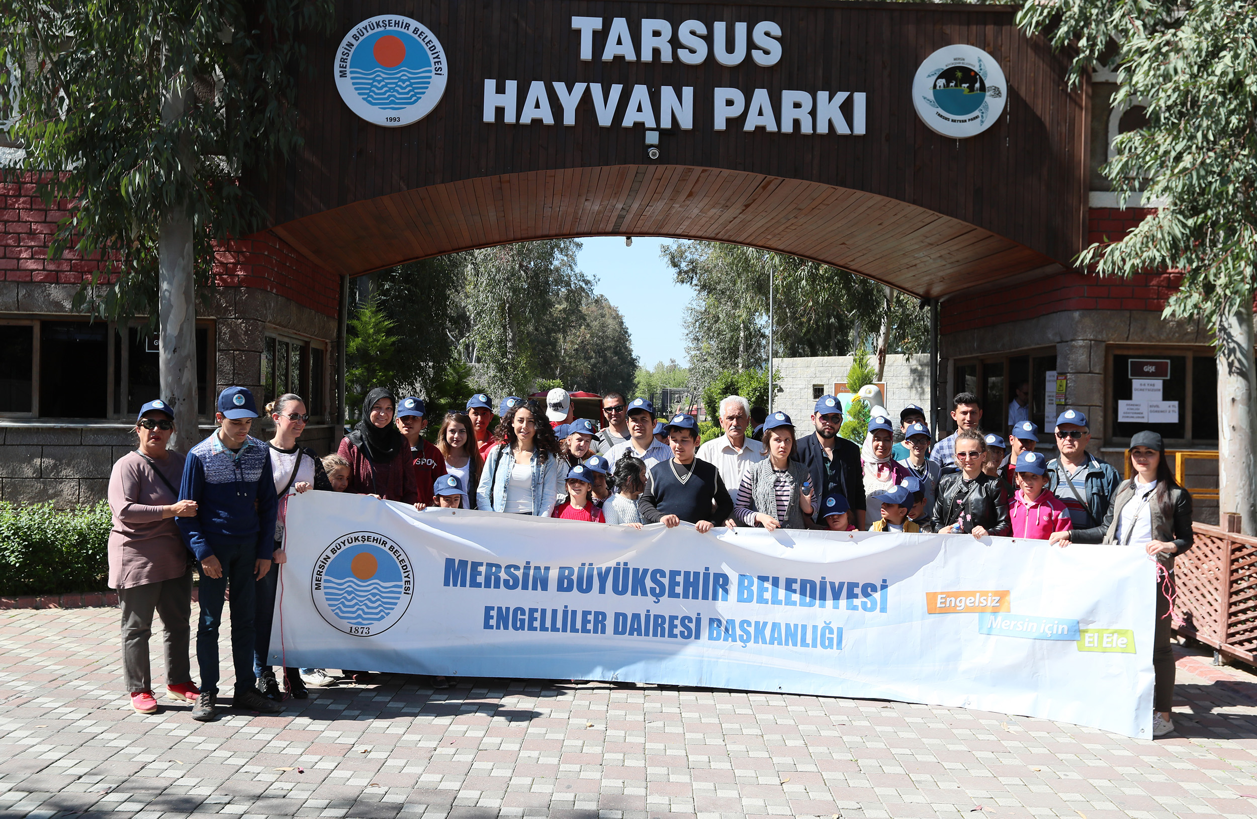 Özel Eğitimli Çocuklar Tarsus Hayvan Parkı’nı Ziyaret Etti