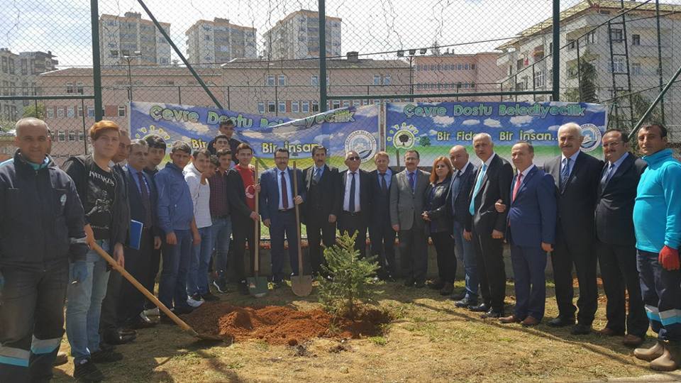 ‘Bir Fidan Bir İnsan’ kampanyası devam ediyor