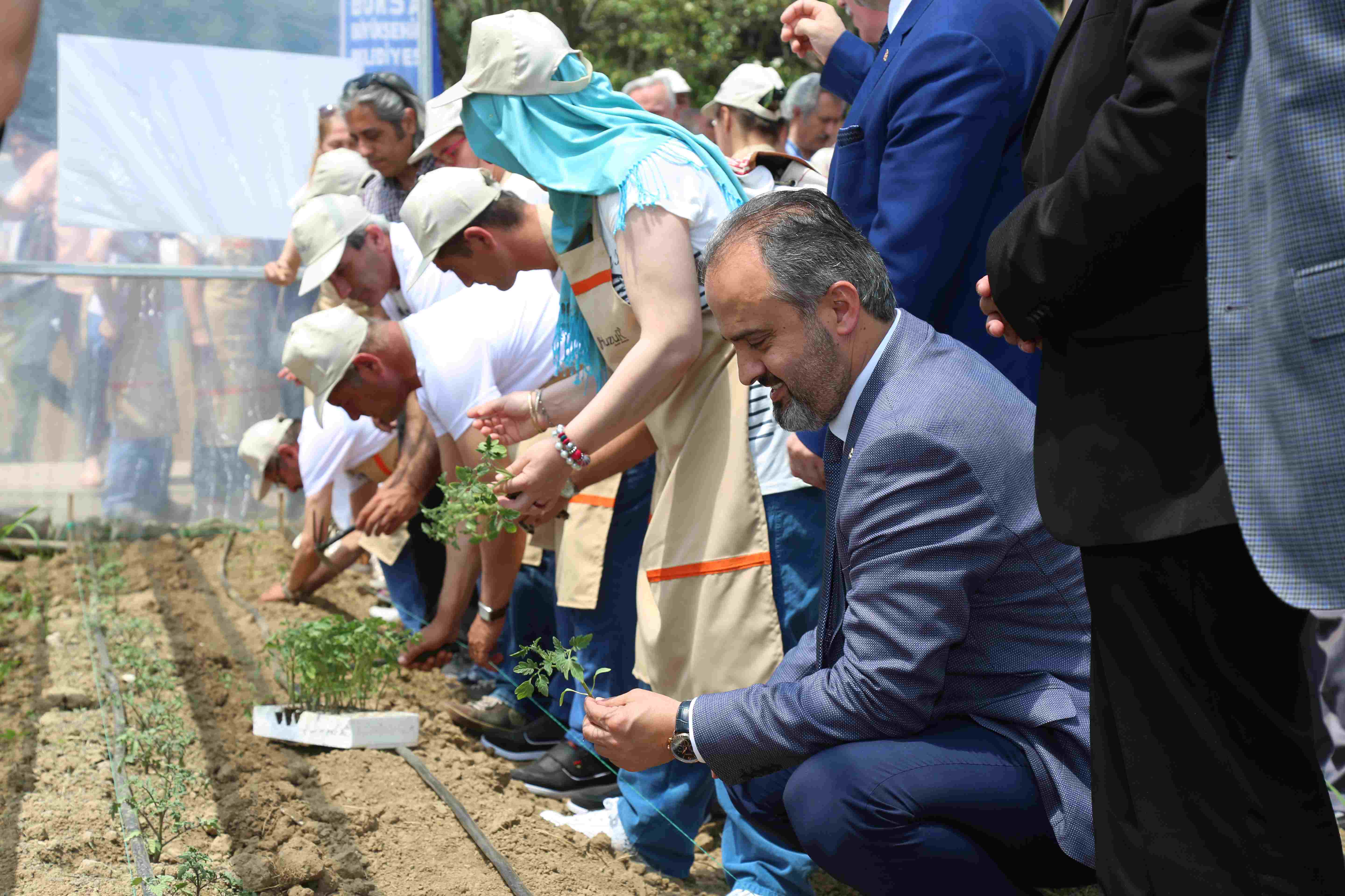 Engelli bireyler toprakla buluştu