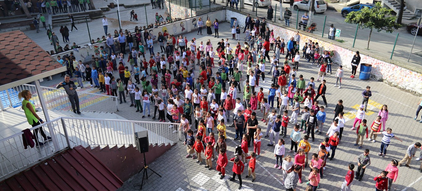 Hatay Büyükşehir Belediyesinde Öğrenciler Spor İle Mutlu