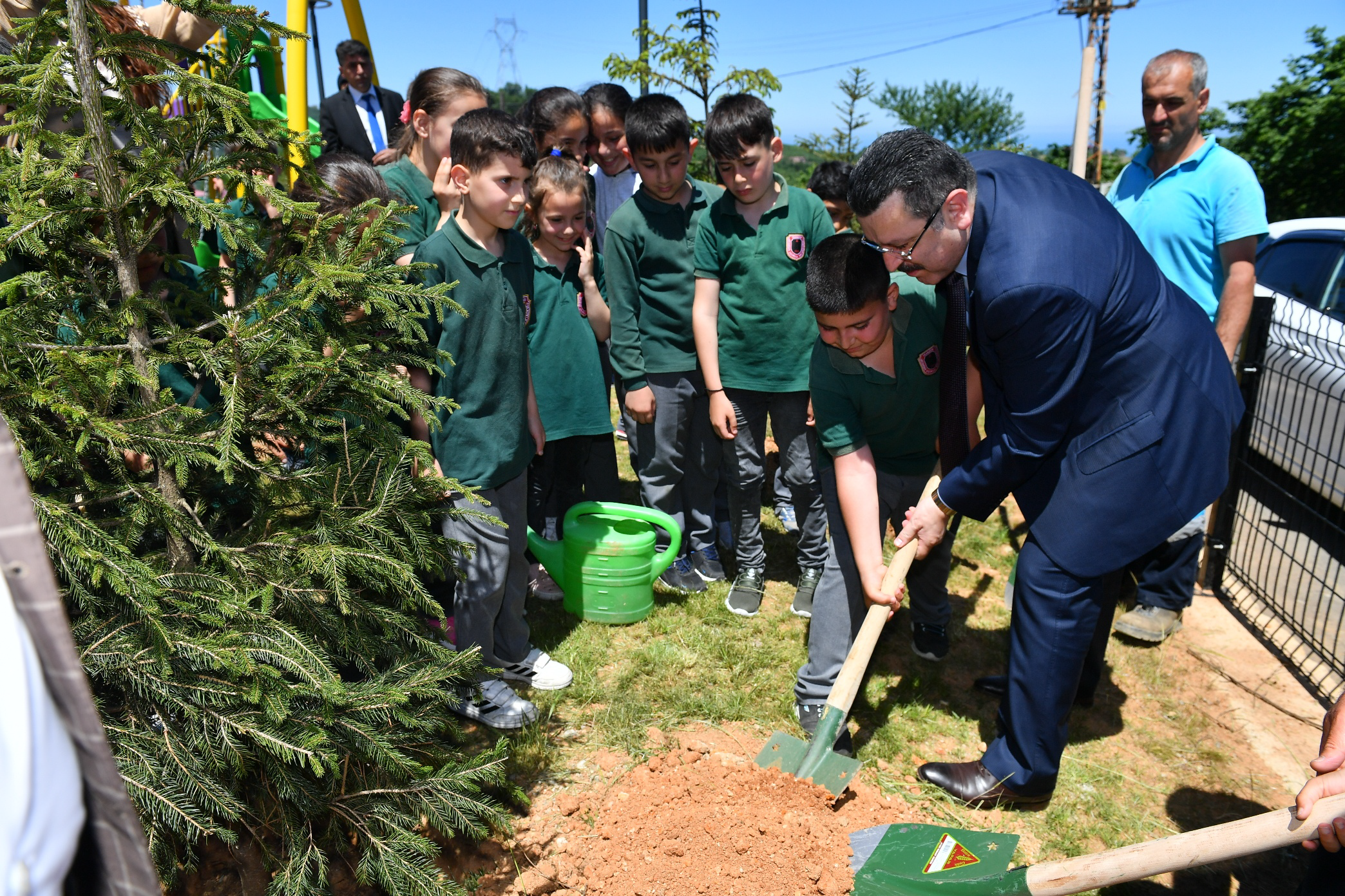 Ortahisar, 61 Bin Fidan Dikecek