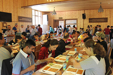 Kocaeli’nde Engelliler Doğayla iç içe vakit geçirdiler