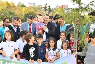 "Geleceğe Nefes- 11 Milyon Fidan" Kampanyası'nda Fidanlar Toprakla Buluştu.