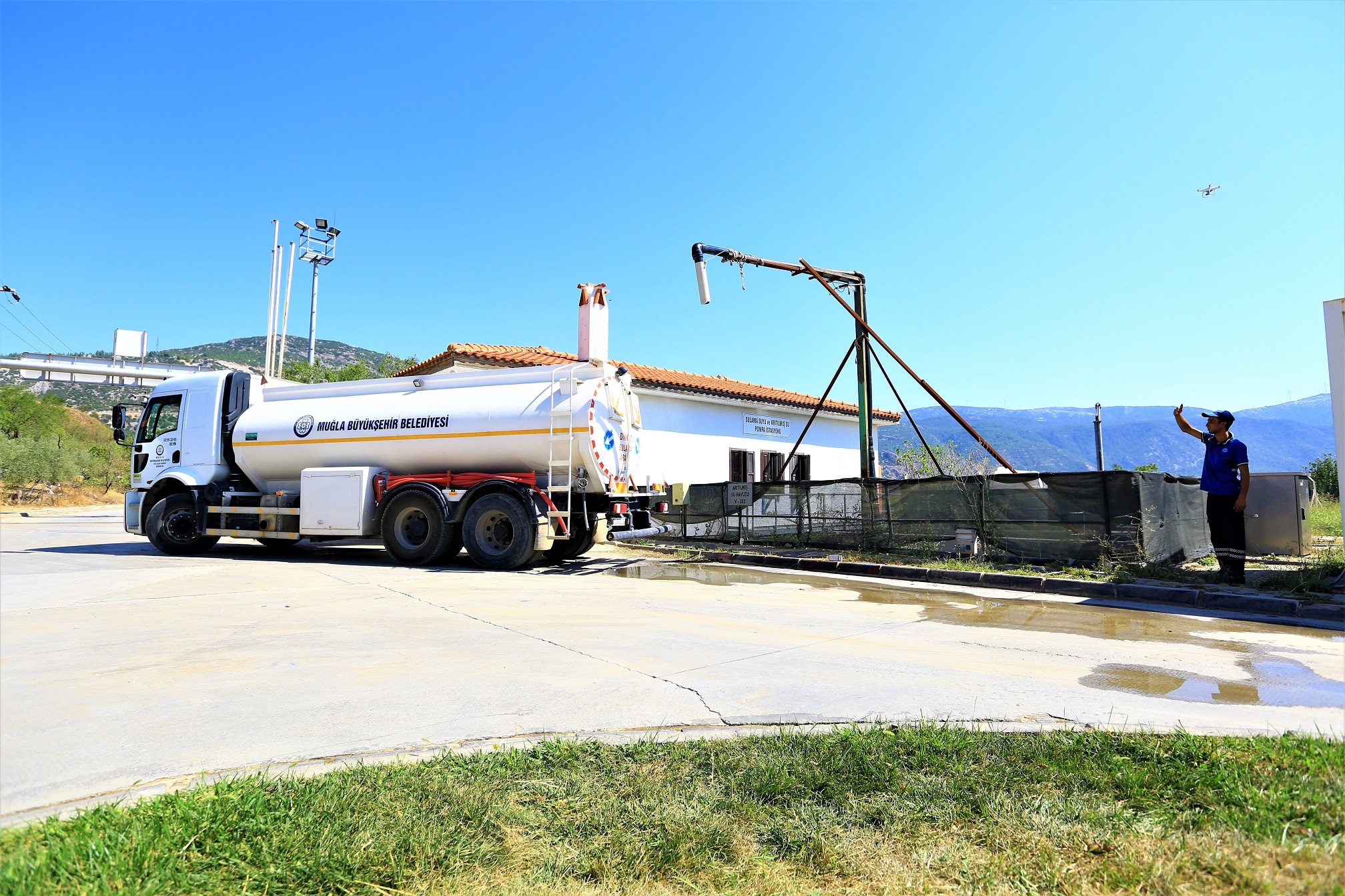 Muğla’da Atıksu Arıtma Suyu İle Yeşil Alanlar Sulanıyor