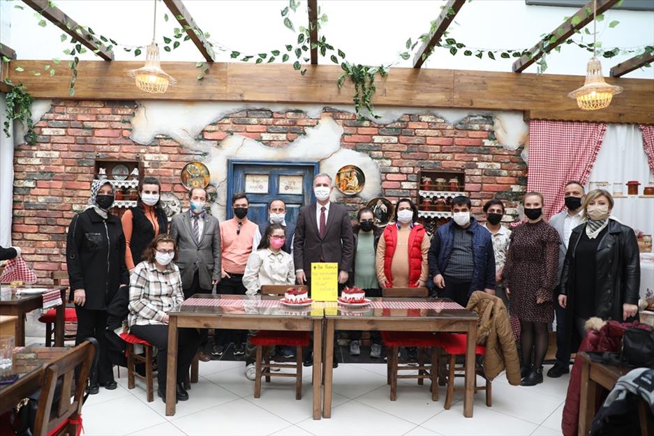 Down Sendromu Hastalık Değil, Genetik Bir Farklılıktır