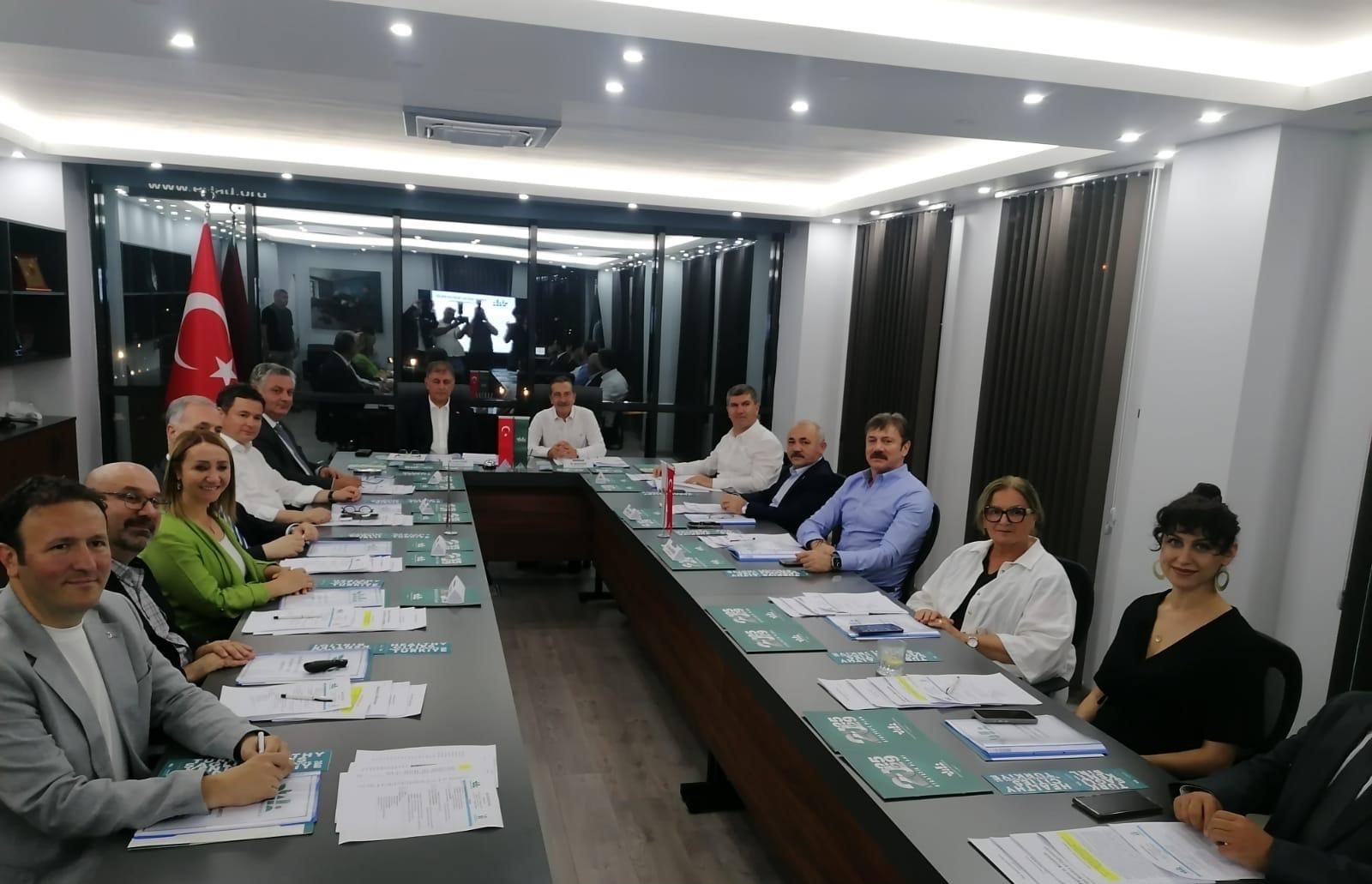 Temmuz Ayı Encümen Toplantısını Tepebaşı Belediyesi Ev Sahipliğinde Gerçekleştirdik