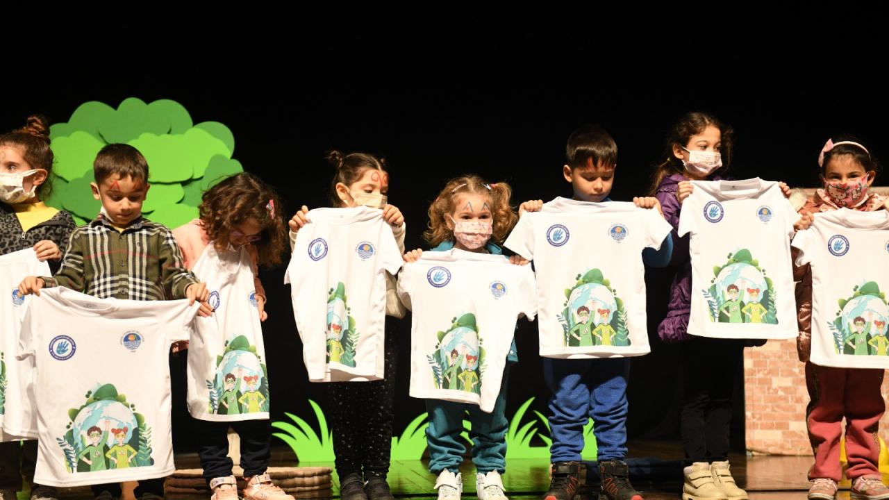Minik Çevreciler Tiyatro Oyununda Buluştu