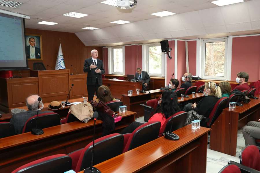 Başkan Kurt'tan Sokakta Yaşayan Hayvanlar İçin Patiköy