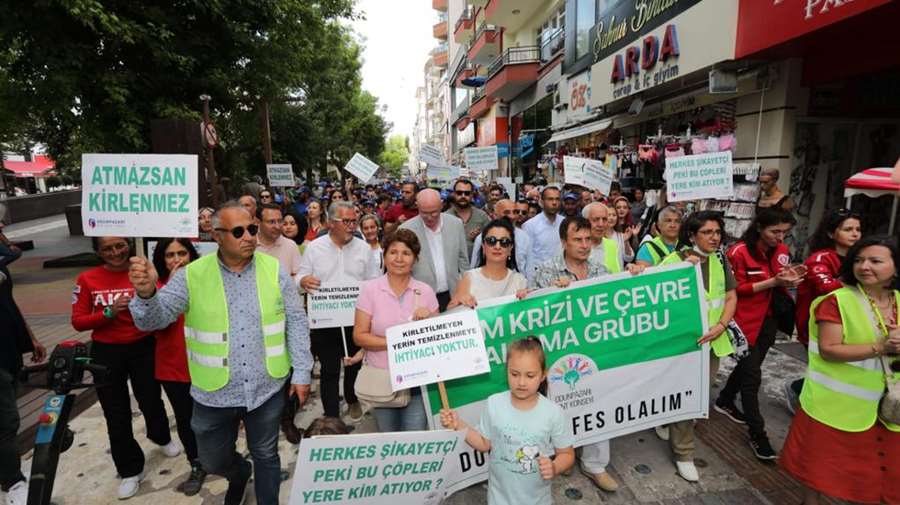 Çevre Sorunlarına Dikkat Çekmek İçin Yürüdüler