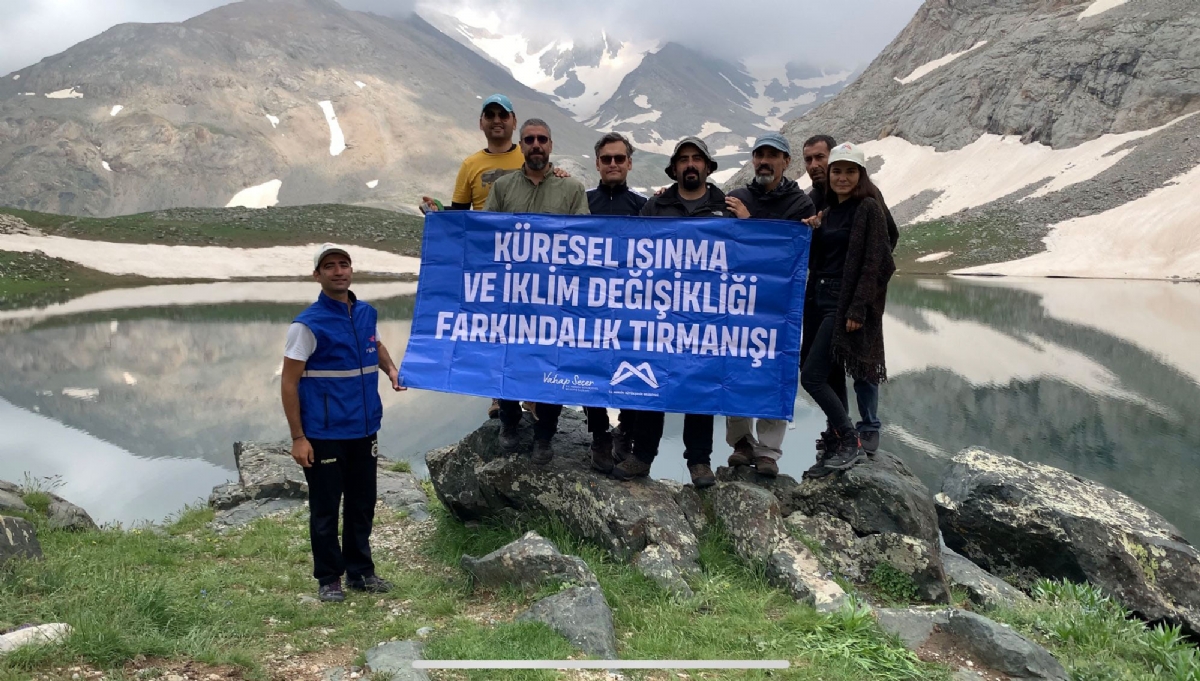 Büyükşehir’den İklim Değişikliğine Dikkat Çekmek İçin Doğa Tırmanışı